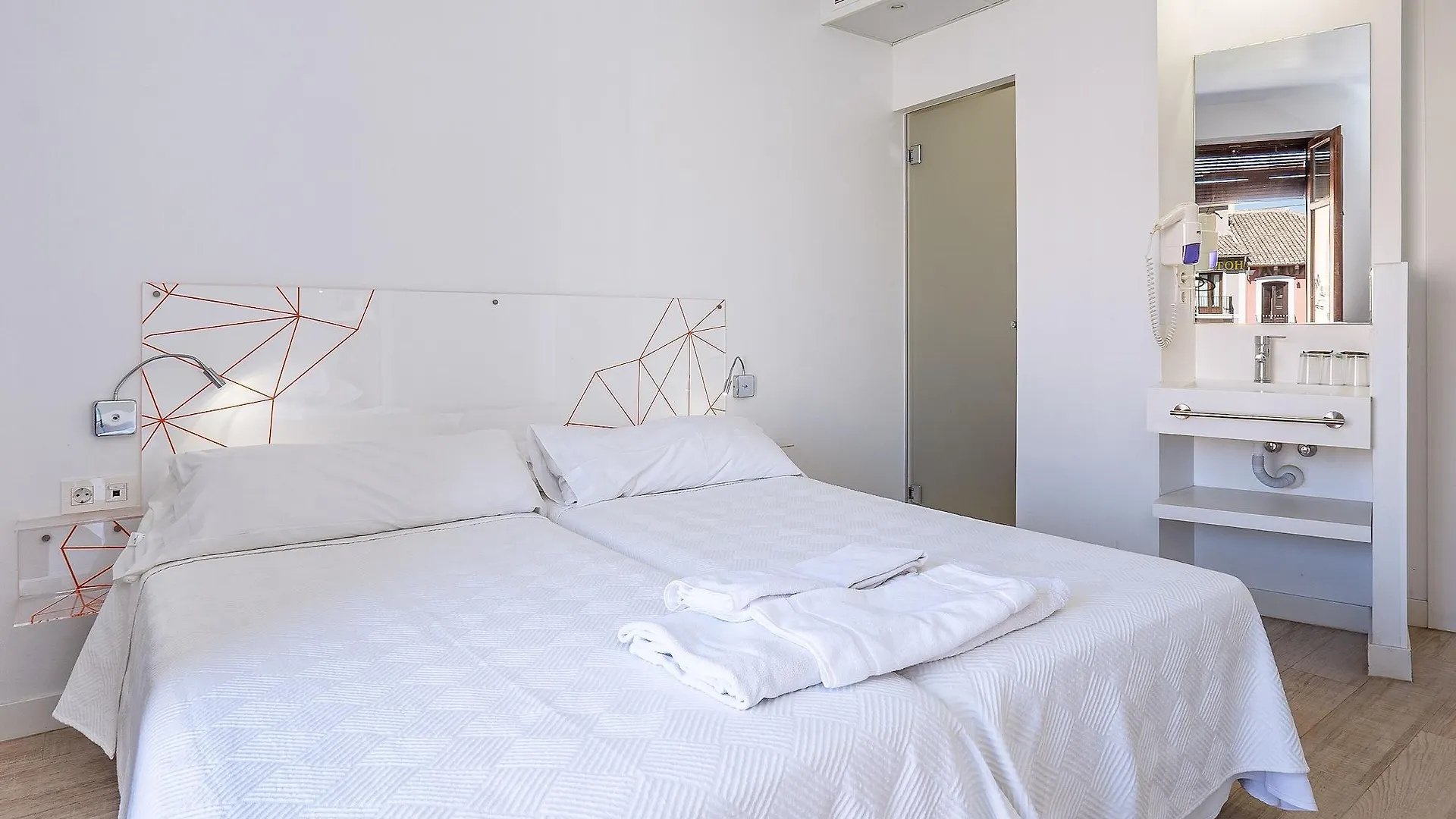 Amc Granada Hotel 3*,  Spain